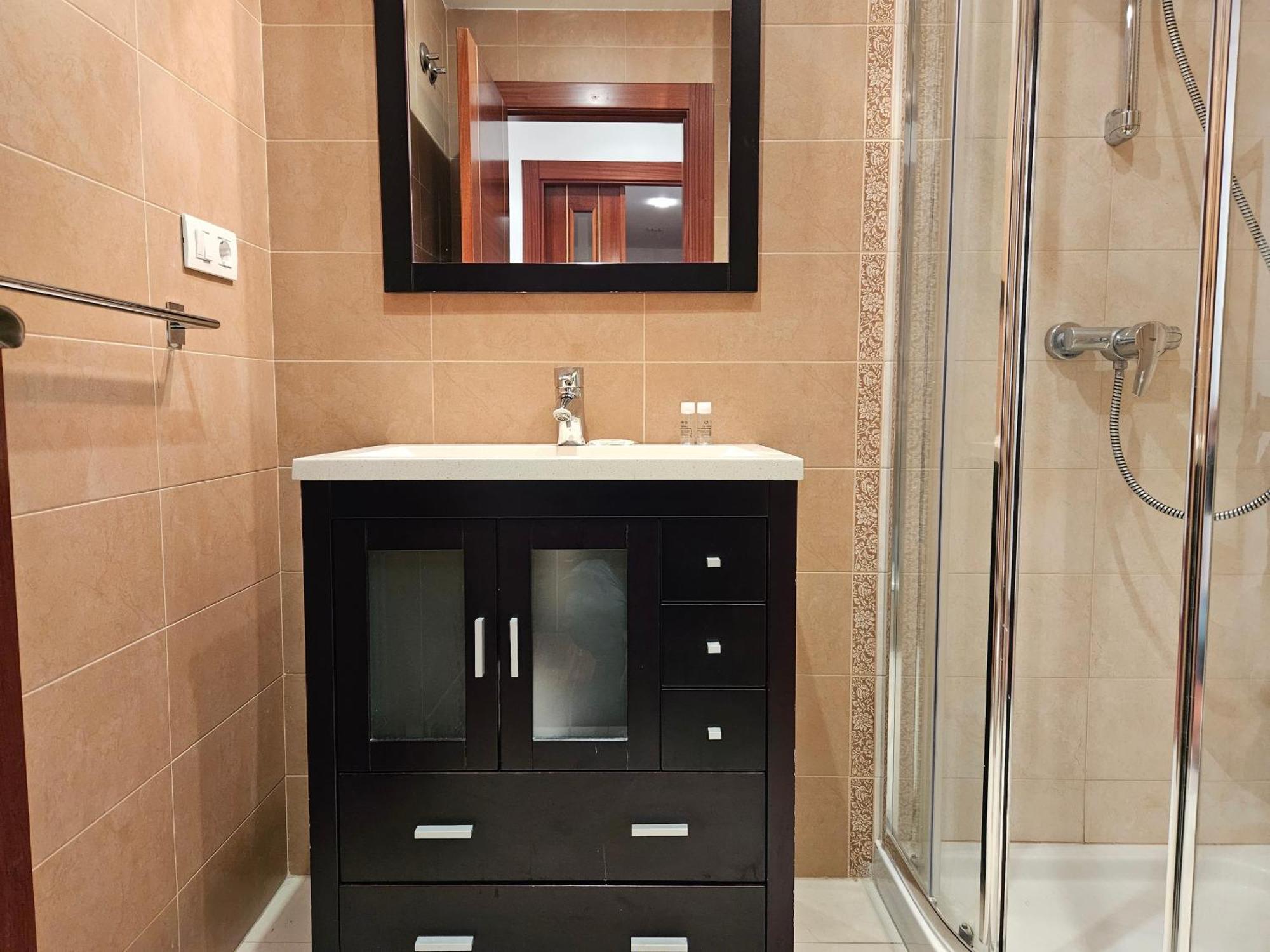 604a - Moderno 2 Apartamento *